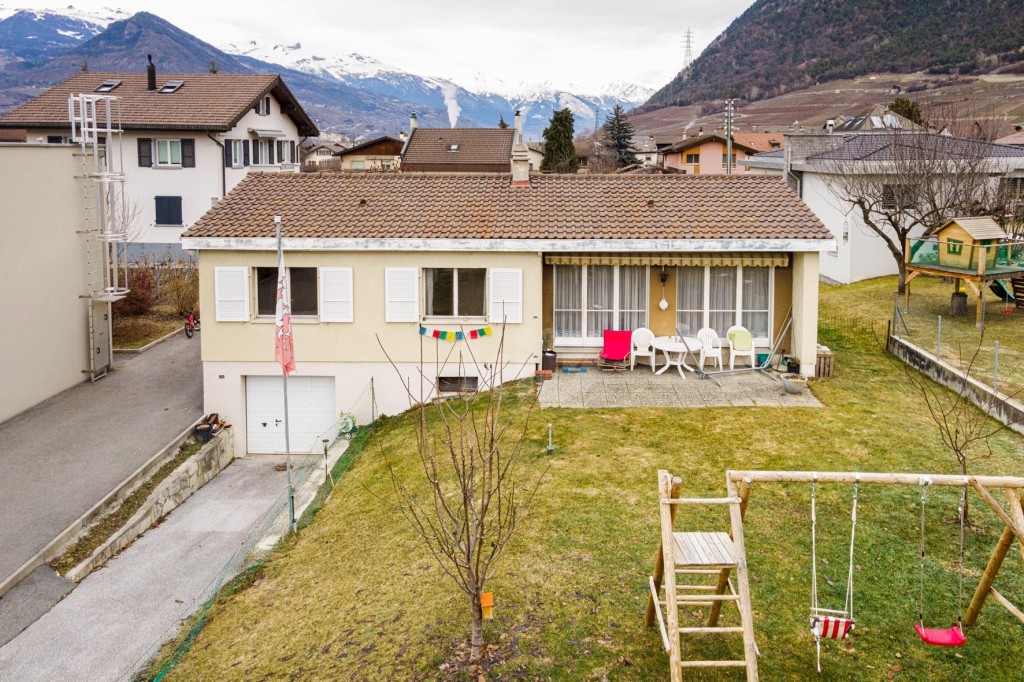 VENDU ! Charmante villa jouissant d'un emplacement idéal - 1