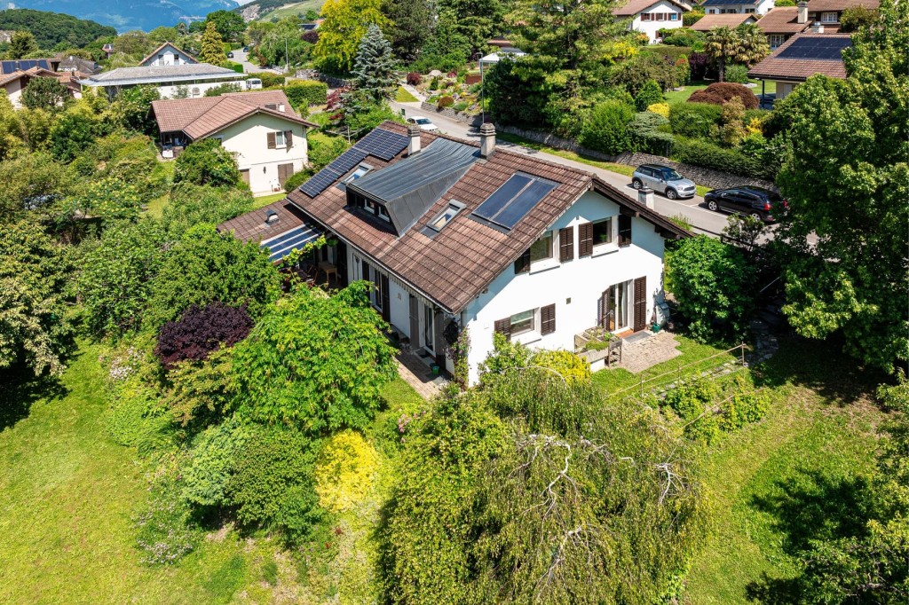 Charmante villa individuelle avec joli jardin et vue dégagée - 1