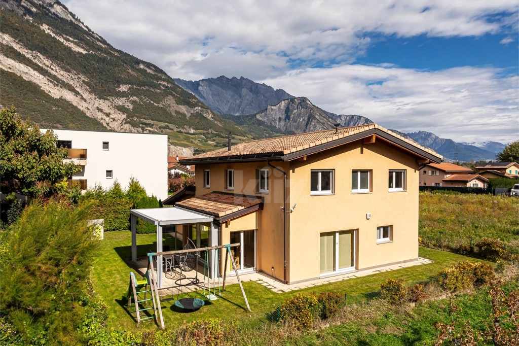 Splendide familiale avec jardin et local indépendant - 1