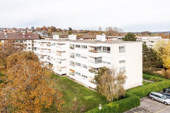 VENDU ! Bel appartement traversant avec balcon - 12