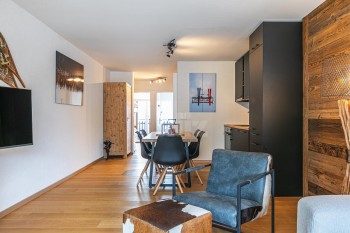 VENDU ! Bel appartement rénové avec balcons et vue dégagée - 5