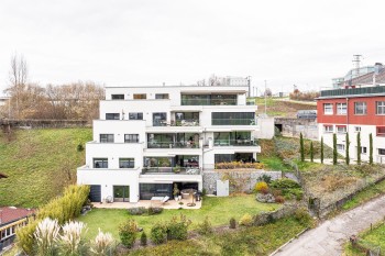 Splendide attique de standing avec vaste terrasse - 12