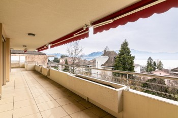 Superbe appartement avec grand balcon et vue sur le Lac - 2