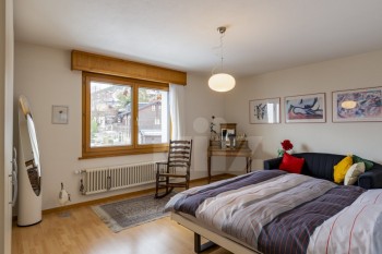 VENDU ! Joli petit immeuble de deux appartements de 4 pièces - 7