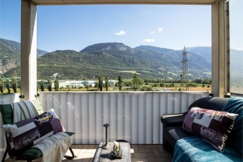 VENDU ! Charmant appartement avec balcon et vue dégagée - 9