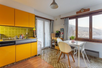 VENDU ! Bel appartement avec jardin et vue sur les Alpes - 8