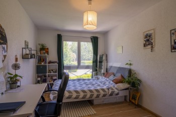 Très bel appartement traversant extrêmement bien situé - 9