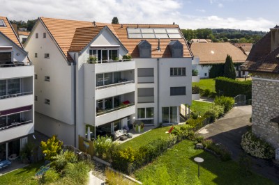 VENDU! Magnifique appartement  avec jardin privatif