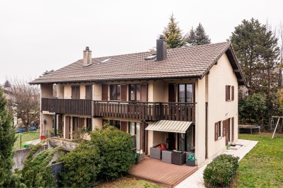 VENDU ! Charmante villa mitoyenne avec terrasse et jardin