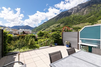 Bel appartement traversant avec terrasse et jardin