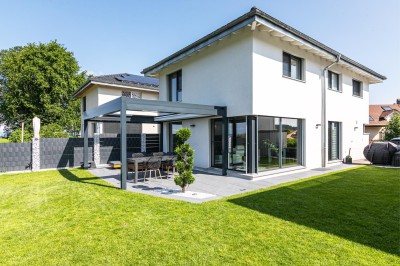 Splendide villa individuelle récente avec jardin