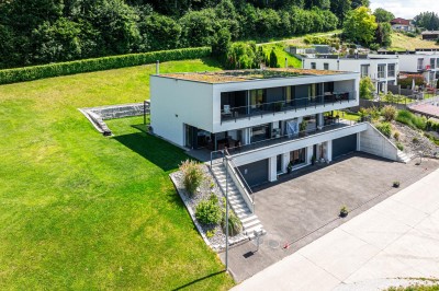 Splendide villa d'architecte avec terrasses et jardin