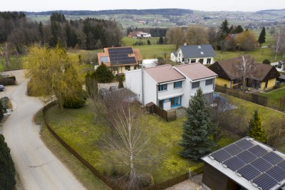 VENDU !  Charmante villa mitoyenne avec jardin