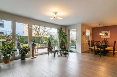 Situation exceptionnelle ! Bel appartement avec grand jardin