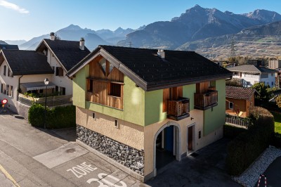 Charmante maison individuelle avec véranda et jardin