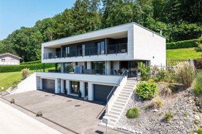 Magnifique villa d'architecte avec terrasses et jardin