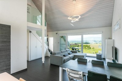 VENDU! Beau duplex avec balcon et vue sur la campagne