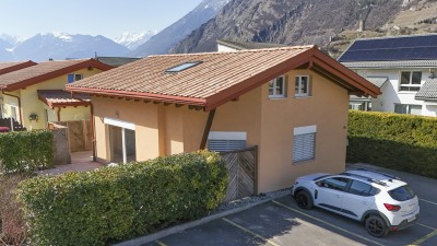 Jolie villa avec terrasse et vue dégagée